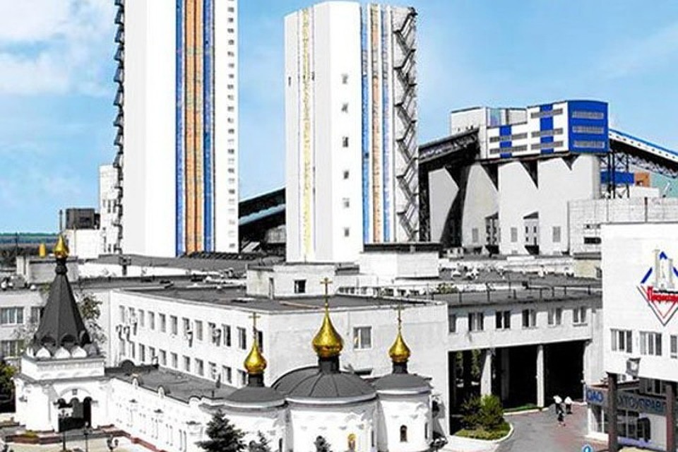 Перед работой в шахтоуправлении «Покровское» многие горняки заходят в храм, но и это не уберегло от трагедии. Фото: @06239_com_ua