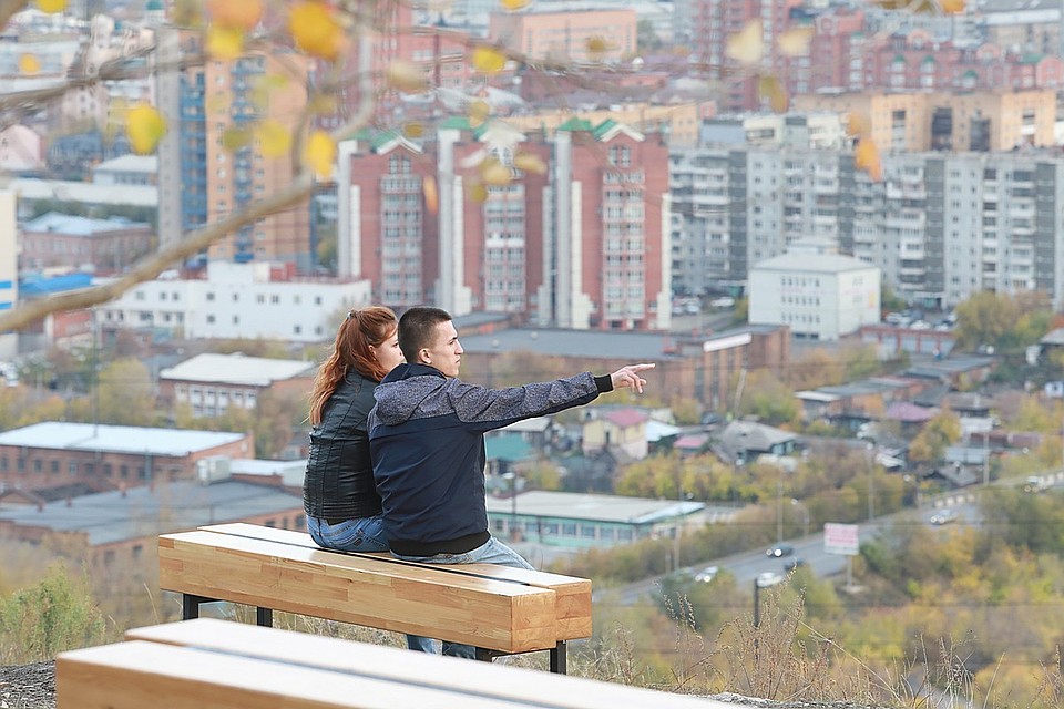 В Красноярск пришло бабье лето.