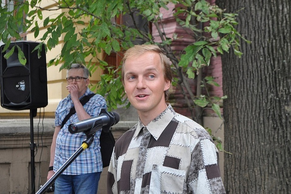 Роман Авилов в эфире радио «Комсомольская правда - Приморье» рассказал о тайнах знаменитого памятника военного зодчества Приморья - Владивостокской крепости.