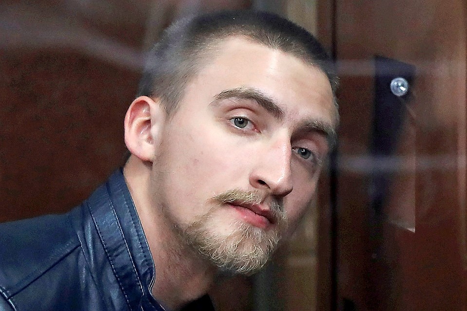 Актер Павел Устинов