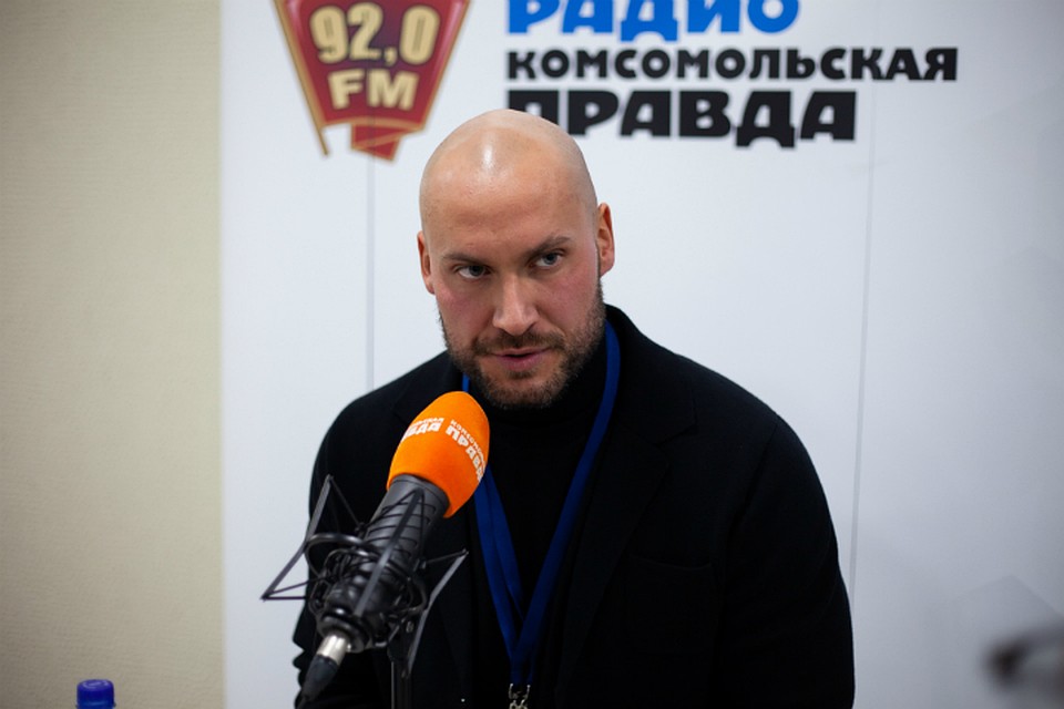 Василий Смольный в открытой студии радио «Комсомольская правда в Петербурге»