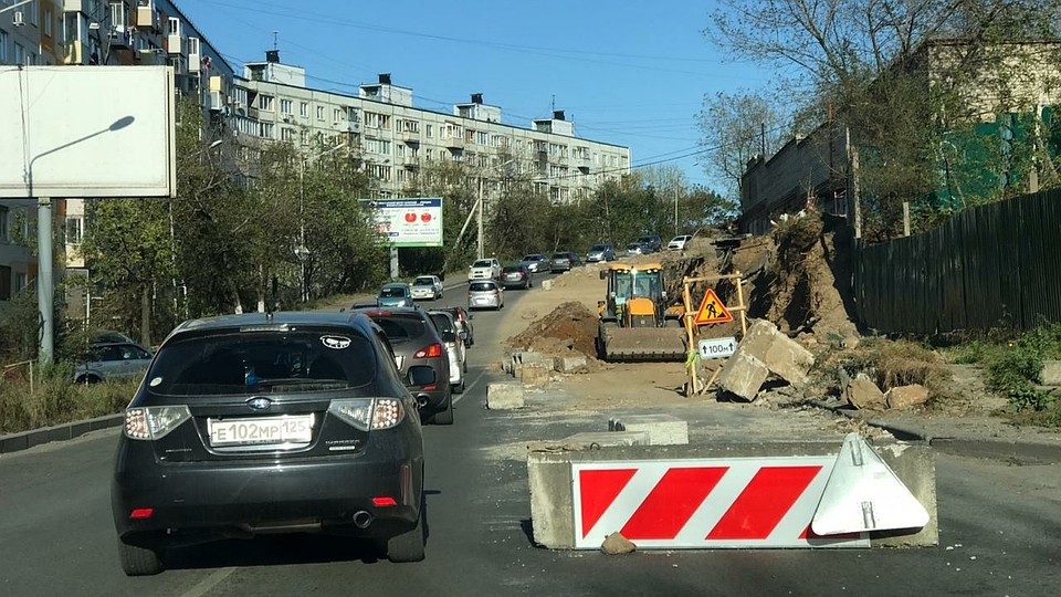 Движение во Владивостоке крайне затруднено из-за ремонта