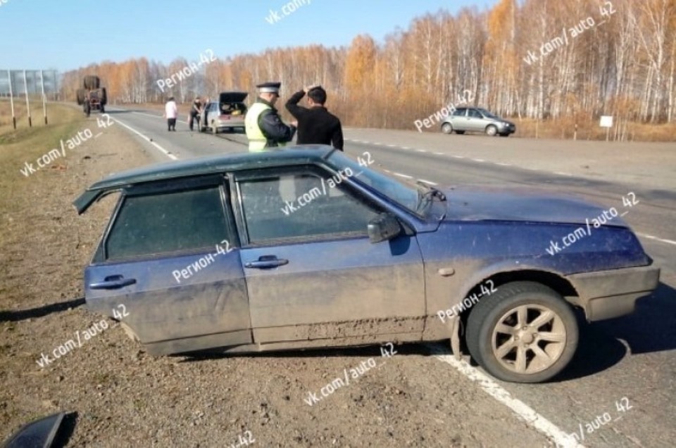 Ни царапины: четыре человека чудом выжили в страшной аварии на кузбасской трассе. ФОТО: vk.com, "Регион 42"