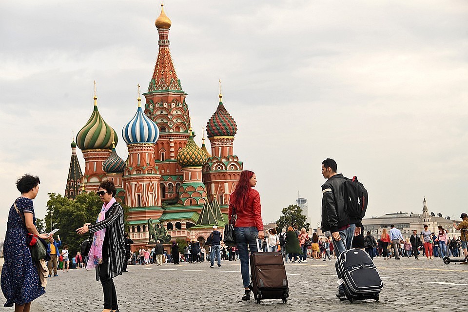 Чем здоровый снобизм москвичей отличается от ксенофобии