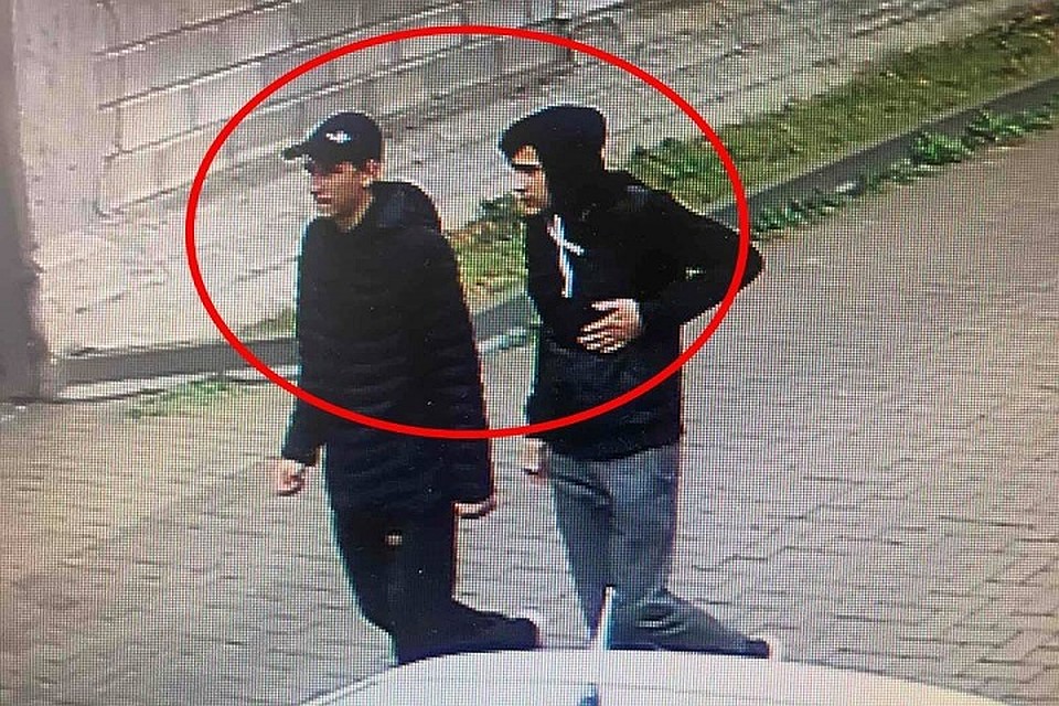 Узнали этих людей? Срочно звоните в полицию! (Фото: муниципальная полиция).