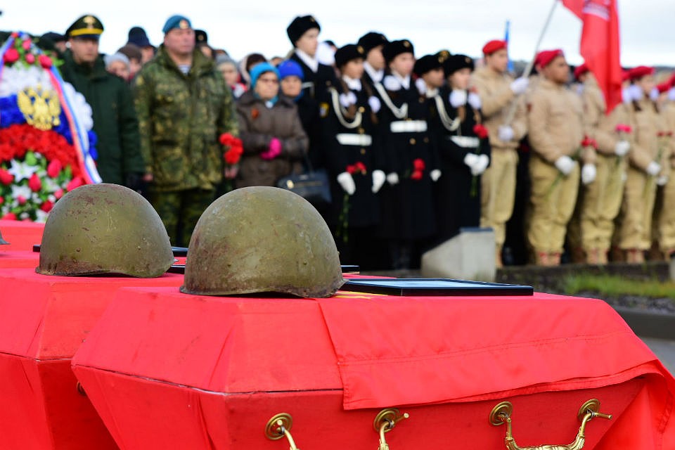 В Долине Славы в этом году покой обрели 58 солдат Красной армии. Фото: правительство Мурманской области