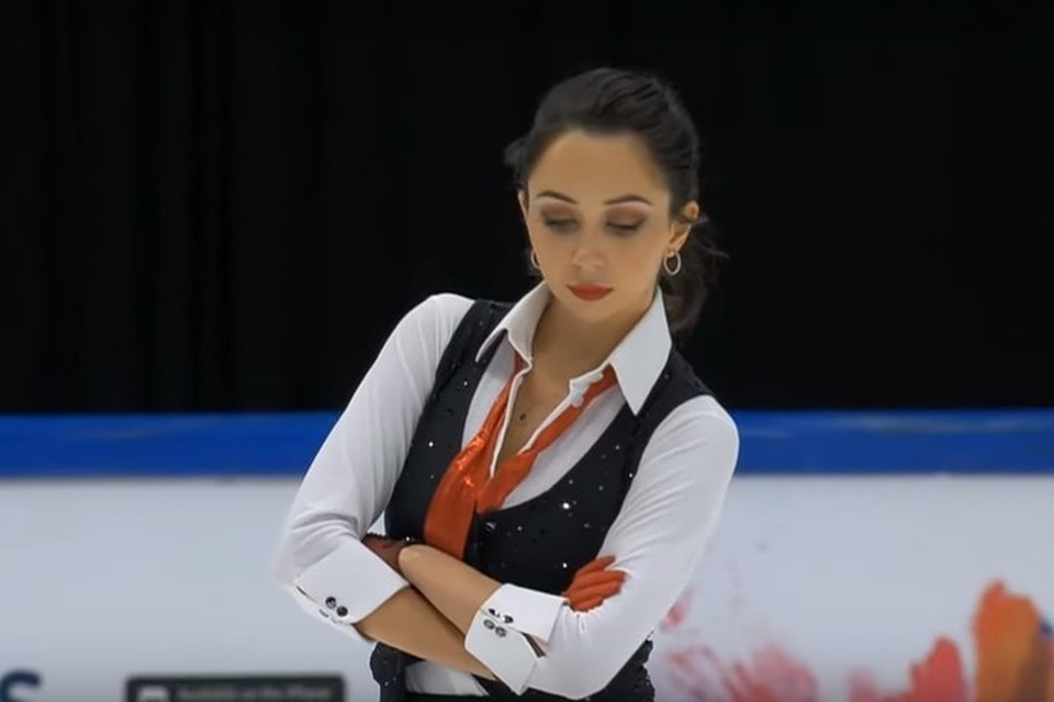 По итогам Finlandia Trophу Елизавета Туктамышева получила серебро. Золото завоевала москвичка Алена Косторная. Фото: скриншот трансляции Finlandia Trophу