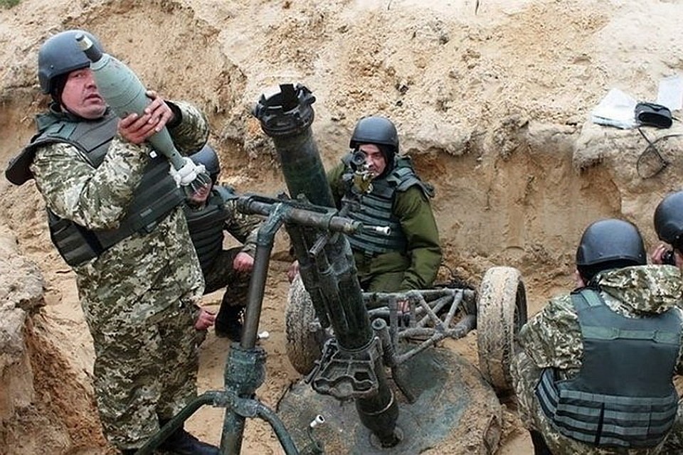 По селам Коминтерново, Ленинское, Саханка украинские военные 10 раз открывали огонь из 120 мм минометов. Фото: Пресс-центр штаба ООС