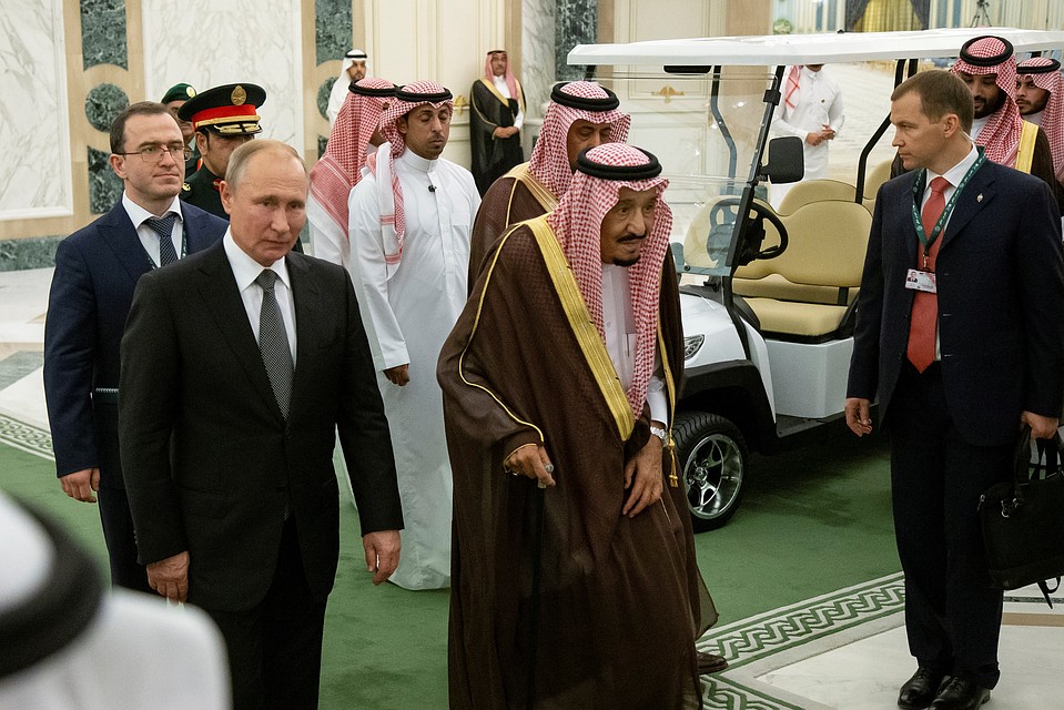 Президент России Владимир Путин и король Саудовской Аравии Сальман