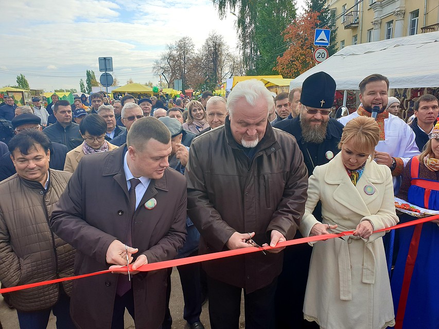 Одним из главных сюрпризов Покровской ярмарки этого года стало открытие Фермерского рынка.