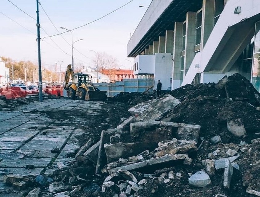 Замена плитки на вокзале