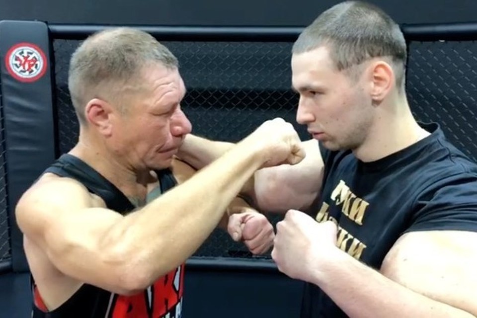 Снять встречу "лицом к лицу" без драки удалось только со второго раза