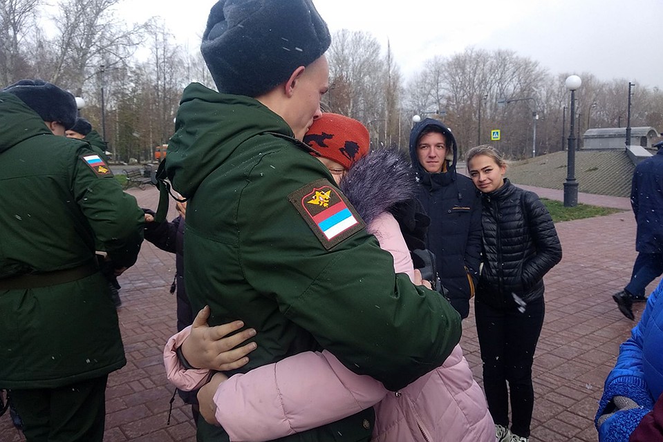 Торжественная отправка призывников в Липецке