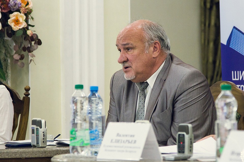 Почти 300 сотрудников театра написали письмо президенту с просьбой продлить контракт Владимиру Павловичу Гридюшко. Фото: bolshoibelarus.by
