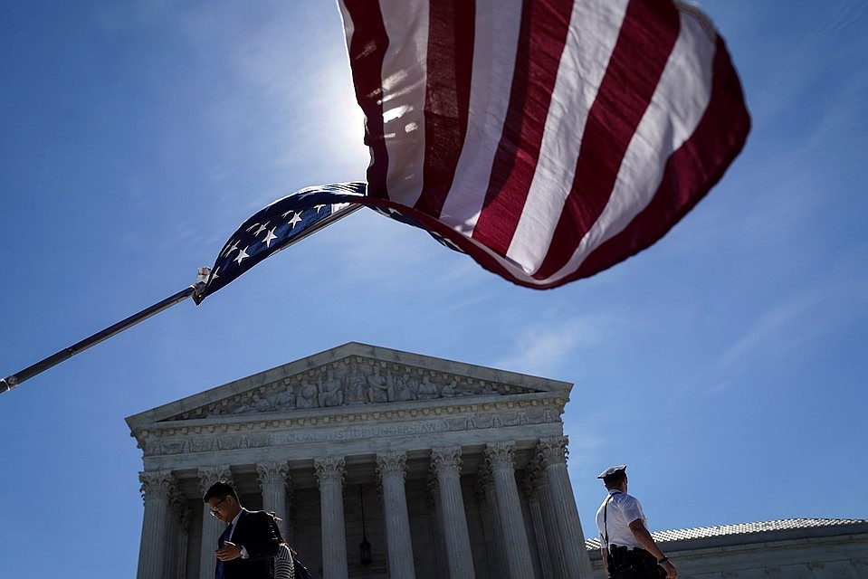 США намерены ввести санкции против Испании за поддержку Мадуро