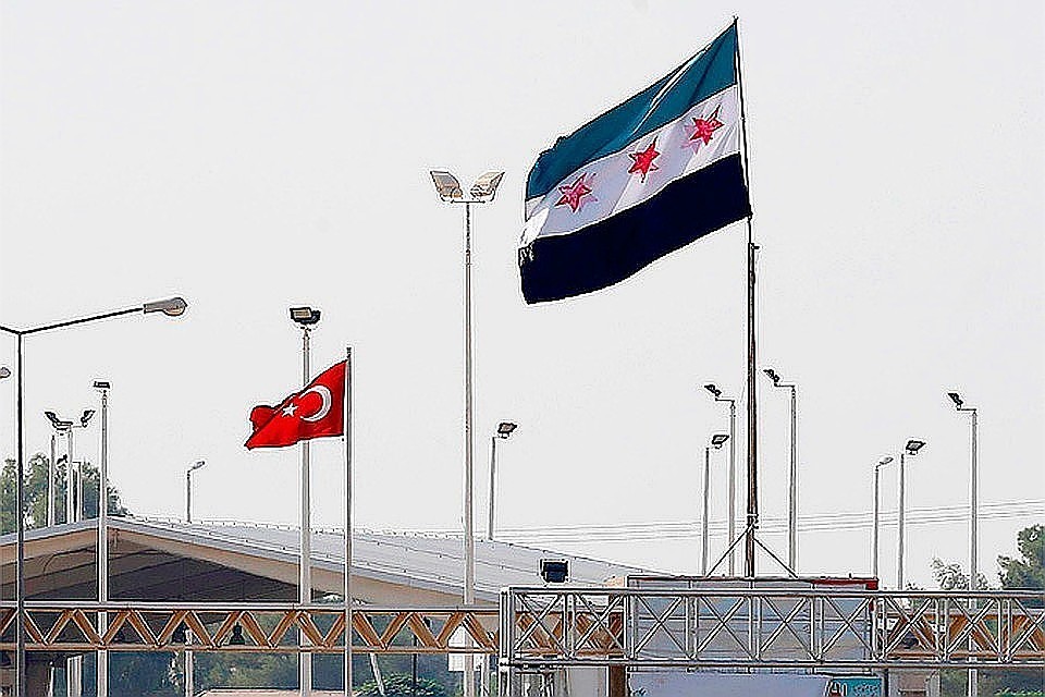 В результате теракта на турецко-сирийской границе погибли 13 человек