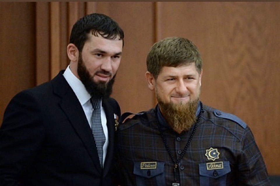 За политика единогласно проголосовали все 168 делегатов