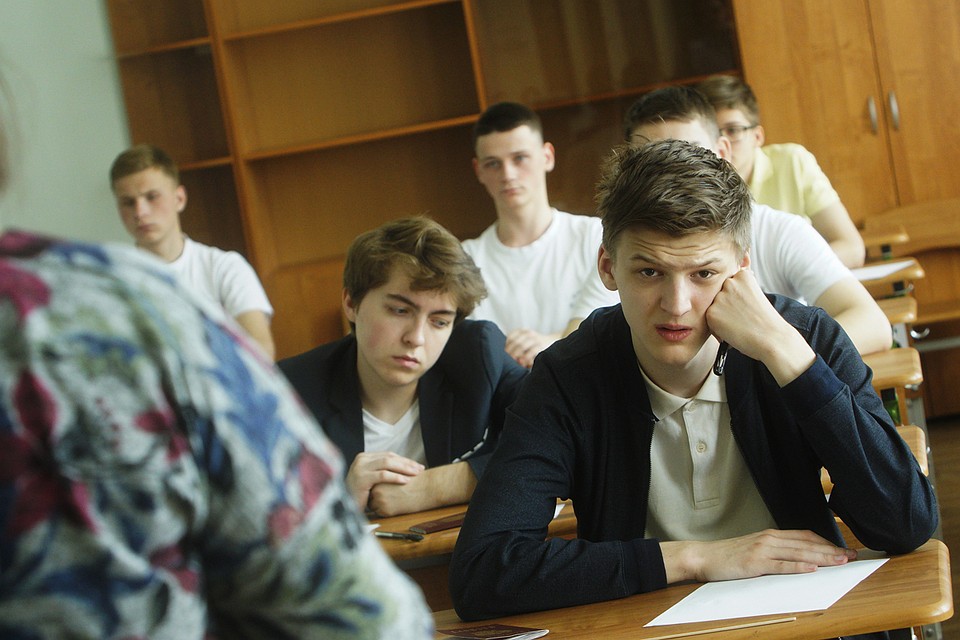 Под видом ВПР учителя часто проводят свои собственные проверки, которые никакого отношения к всероссийским заданиям не имеют.