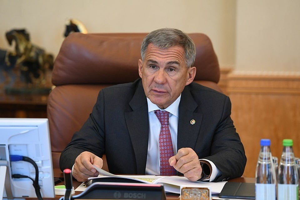 Как отметил президент Татарстана Рустам Минниханов, надо глубже изучить ситуацию, проанализировать эти цифры. Фото: иpresident.tatar.ru