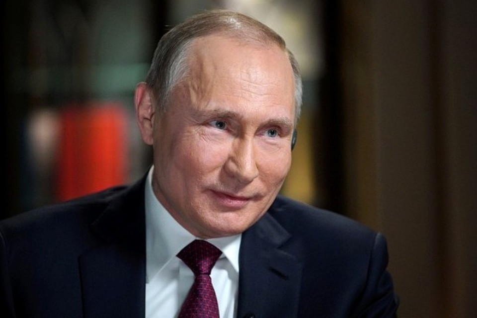 Президент России Владимир Путин подписал закон о сокращенном рабочем дне для сельских тружениц