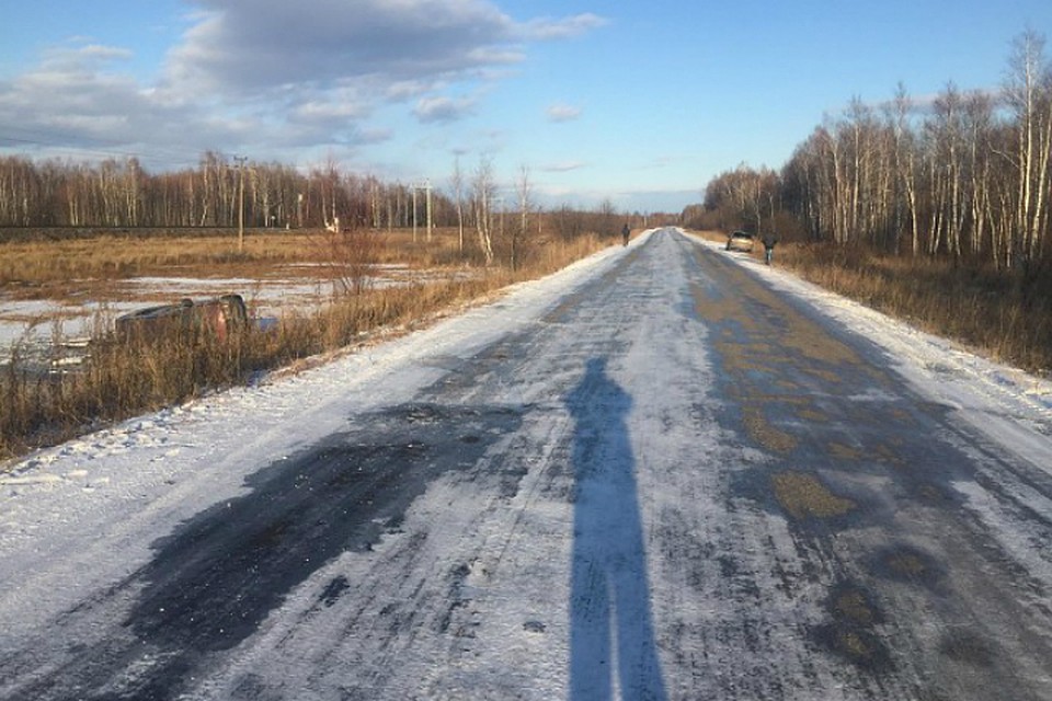 В Хабаровском крае из перевернутой машины достали мертвого и покалеченного пассажиров