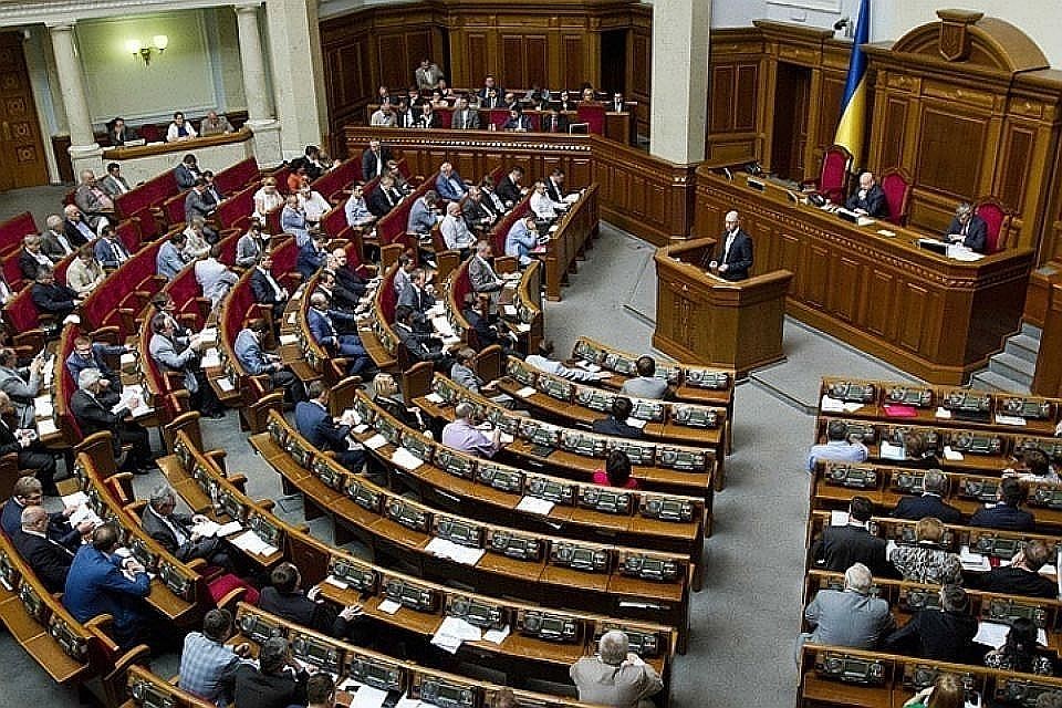 Фракция Тимошенко перешла в оппозицию из-за закона о рынке земли