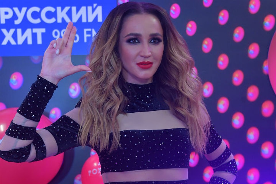 Мои хорошие, лечу к вам: Ольга Бузова записала видеообращение иркутянам