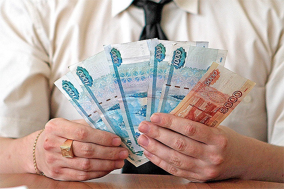 Столичные приставы назвали сумму, которую задолжал самый злостный алиментщик