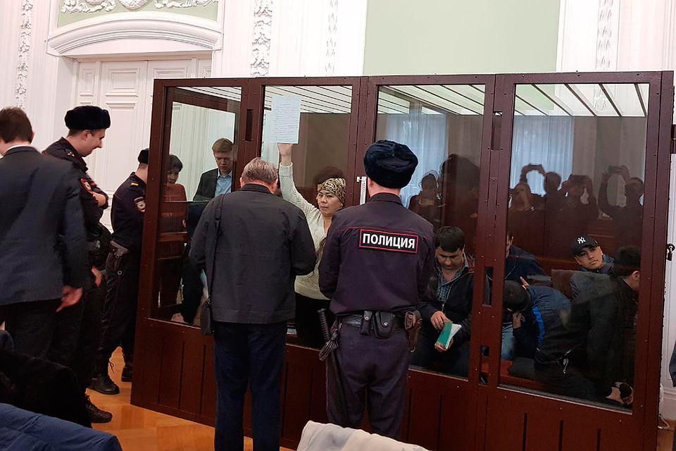 Прокурор на заседании по делу о теракте в метро в Санкт-Петербурге: Вины подсудимых доказаны.