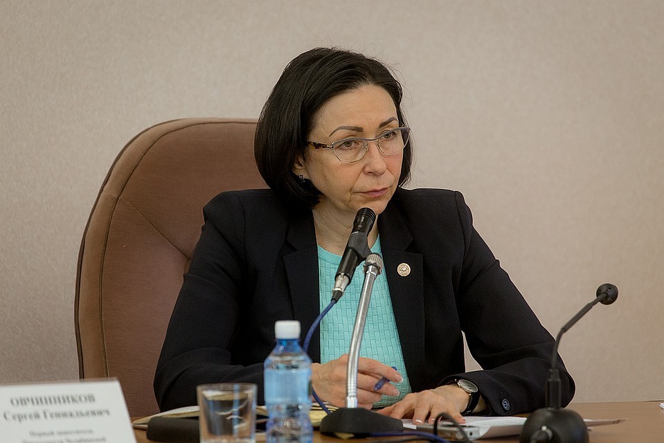 Наталья Котова продолжает менять команду.