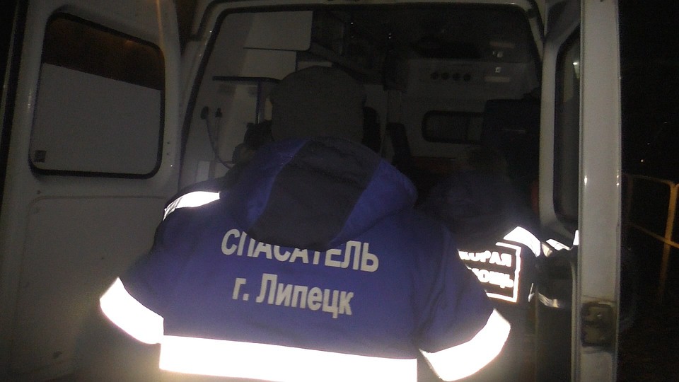 Спасатели пять раз вскрывали двери