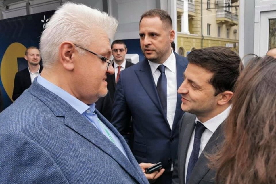 Шоумены Зеленский и Сивохо всегда найдут, кого разыграть – теперь они решили «пошутить» над жителями Донбасса. Фото: ОПУ