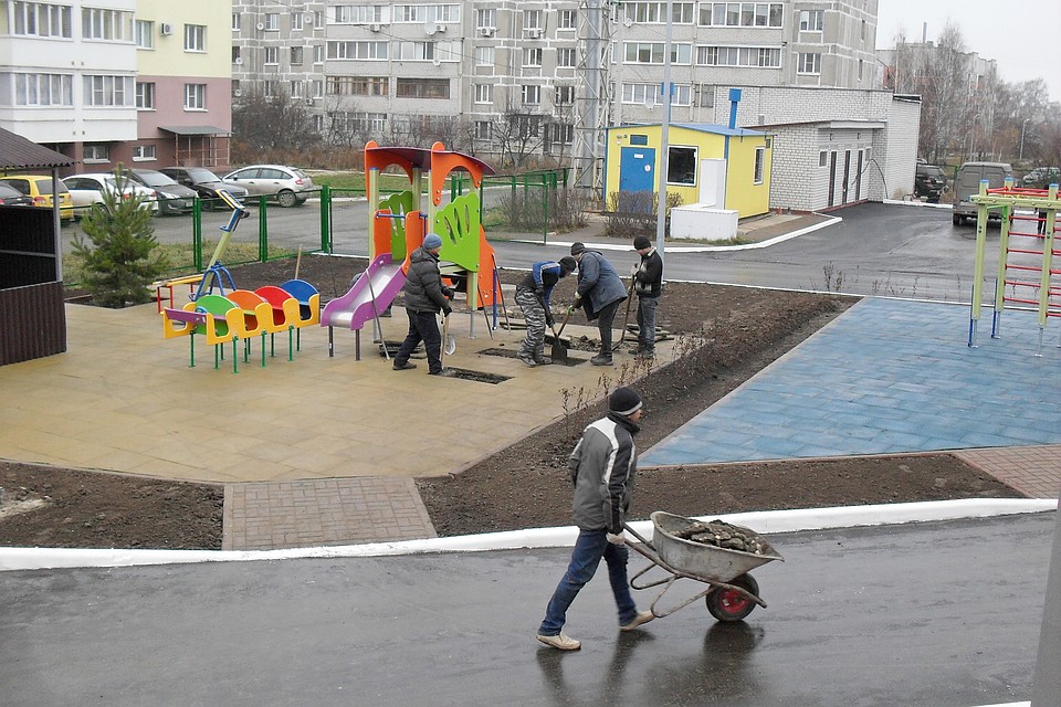 Благоустройство вокруг пристройки детсада №10 вот-вот завершится.