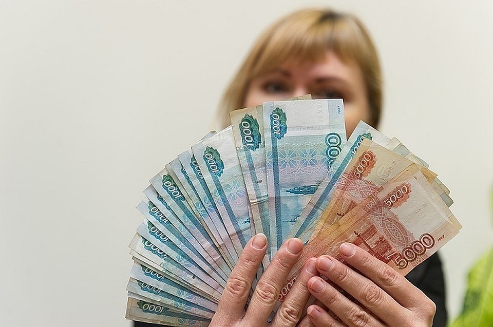 Девушка не сразу поняла, что ее обманывают.