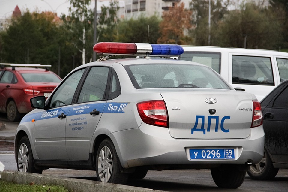 Полиция проводит проверку обстоятельств ДТП,