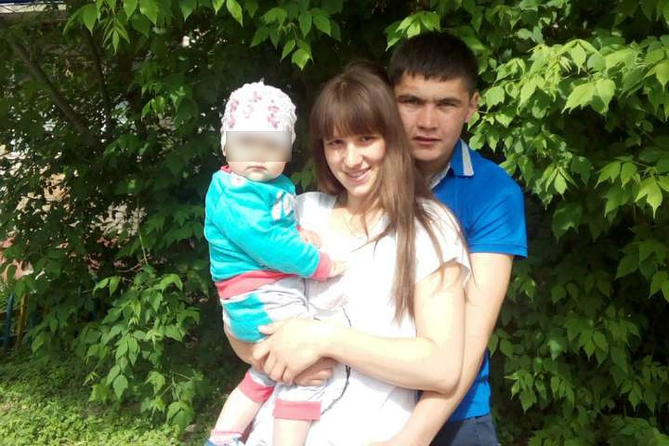 Около трех месяцев назад Ирина с мужем и двумя совсем еще маленькими детьми переехали в село Усть-Наринзор