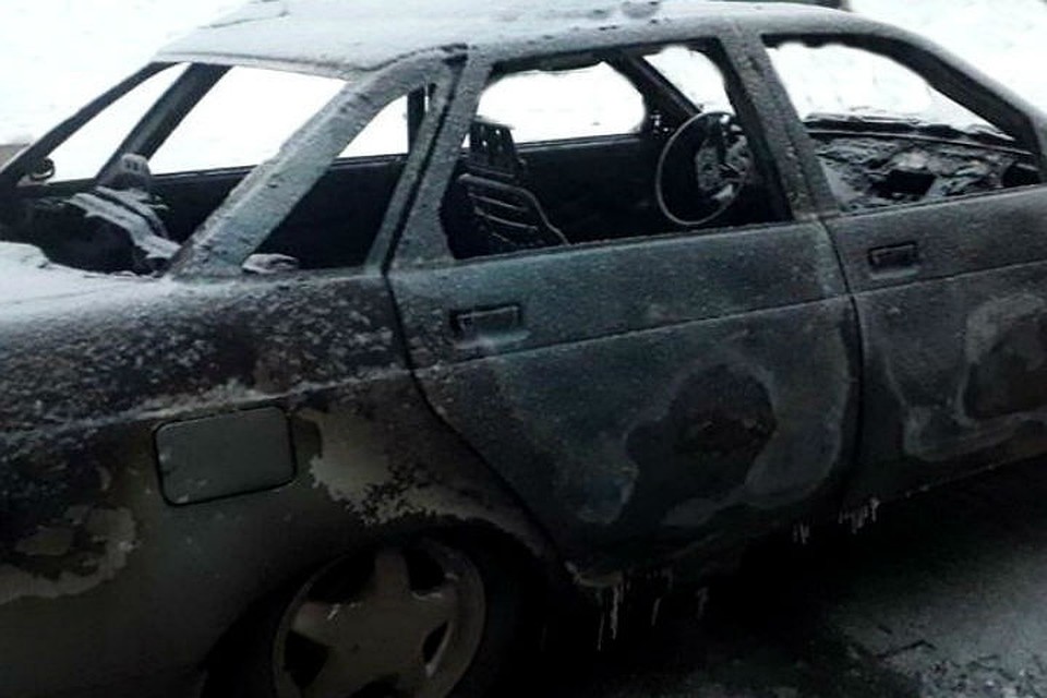 Поджигатель из Братска ночью спалил три автомобиля за один час.
