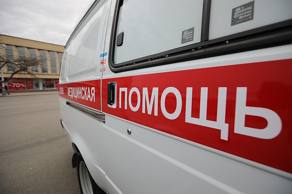 Ребенка увезли на скорой
