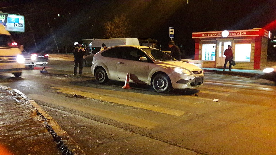 Иномарка сбила пешехода на "зебре"