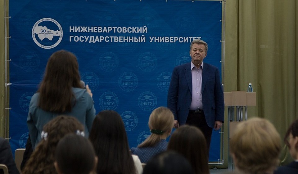 Глава Нижневартовска обсудил со студентами вопросы изменения климата и перспективы города. Фото администрации Нижневартовска.