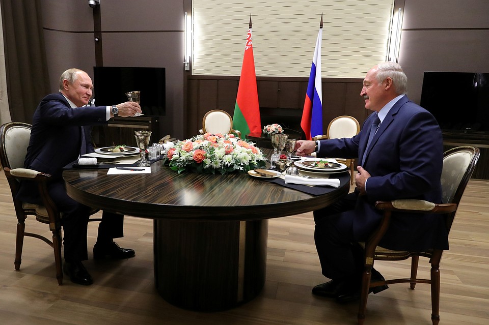 Путин сказал, что Москва и Минск смогли реализовать инновационные программы и масштабные гуманитарные проекты благодаря союзному бюджету