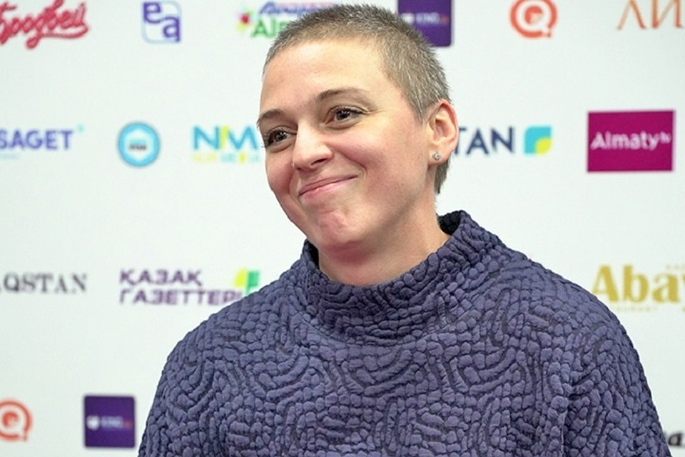 Нелли УВАРОВА