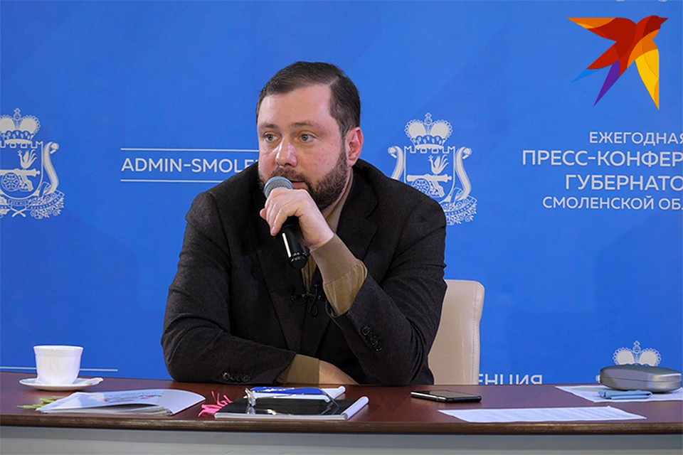 Губернатор Смоленской области предложил вязьмичам решить судьбу местного Дома культуры.