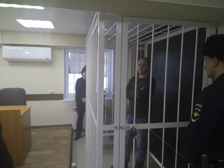 Тот самый отчим-изувер.
