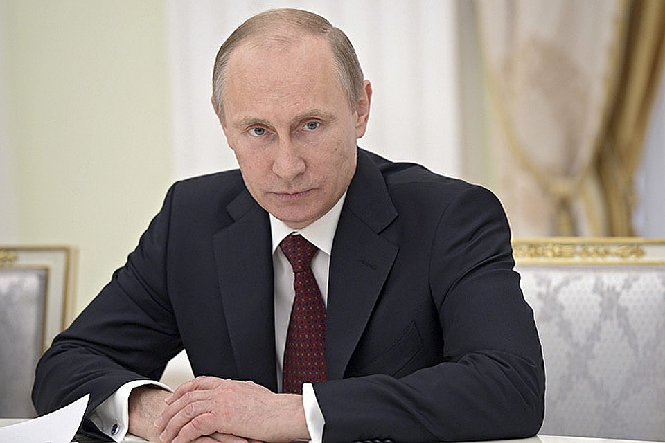 Путин подписал закон об отмене комиссии за «банковский роуминг»