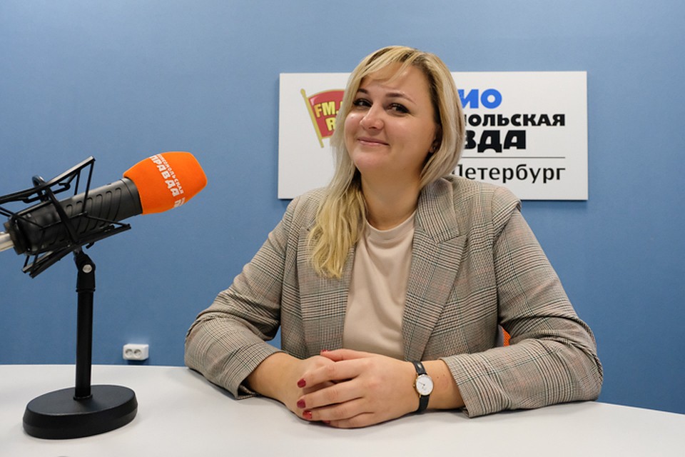 Юлия Аблец в студии радио «Комсомольская Правда в Петербурге», 92.0 FM
