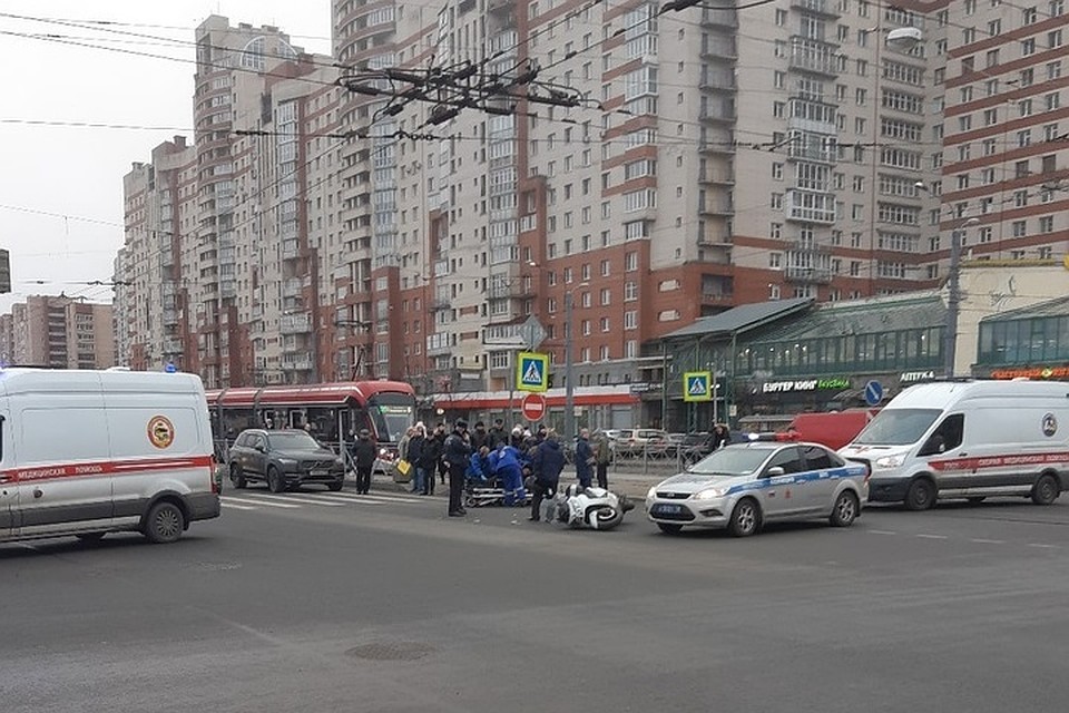 В Выборгском районе пожилой скутерист насмерть сбил пенсионерку. Фото: vk.com/spb_today