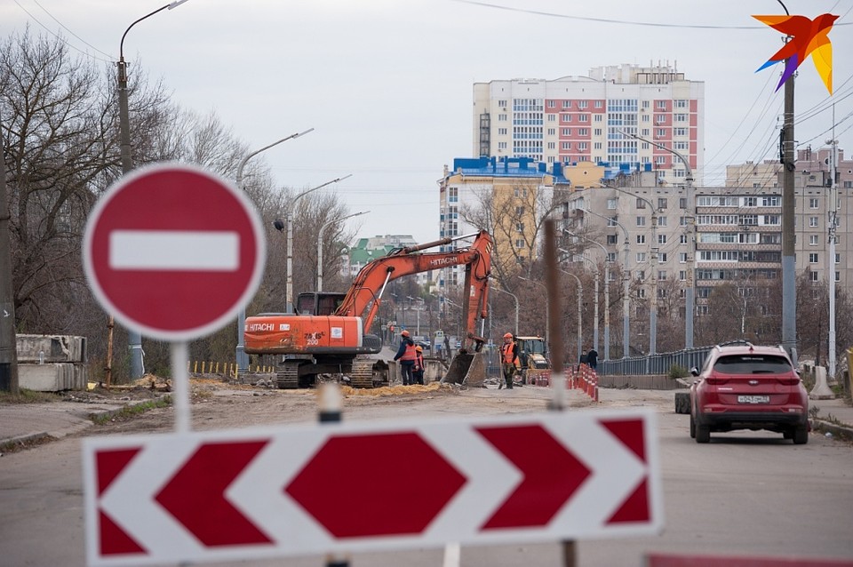 Под мостом «Дружбы» в Орле установили защитные экраны