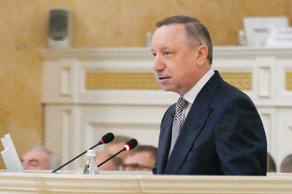 Александр Беглов поддержал инициативы Владимира Путина по социальной политике.