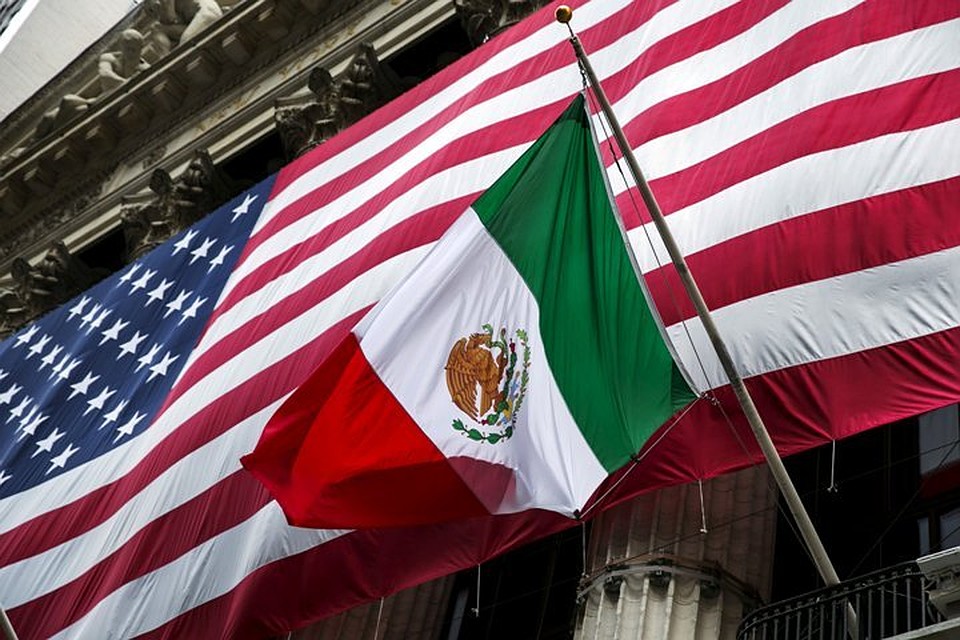 Мексика и США согласовали план борьбы с контрабандой оружия и наркотиков